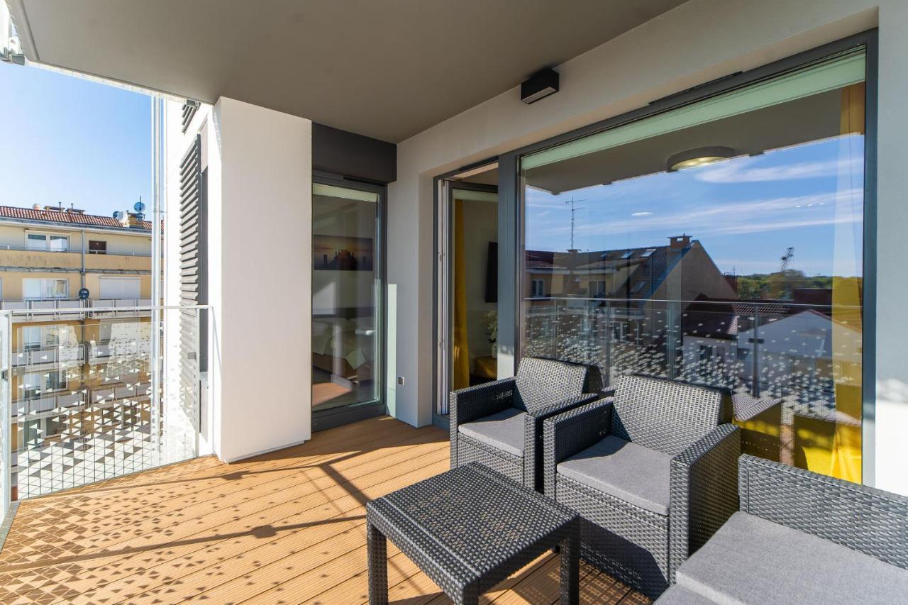 Faro Apartamenty Nadmorskie Tarasy Spa Przy Latarni I Molo Baseny, Sauny, Fitness I Parking W Cenie Kolobrzeg Exterior photo